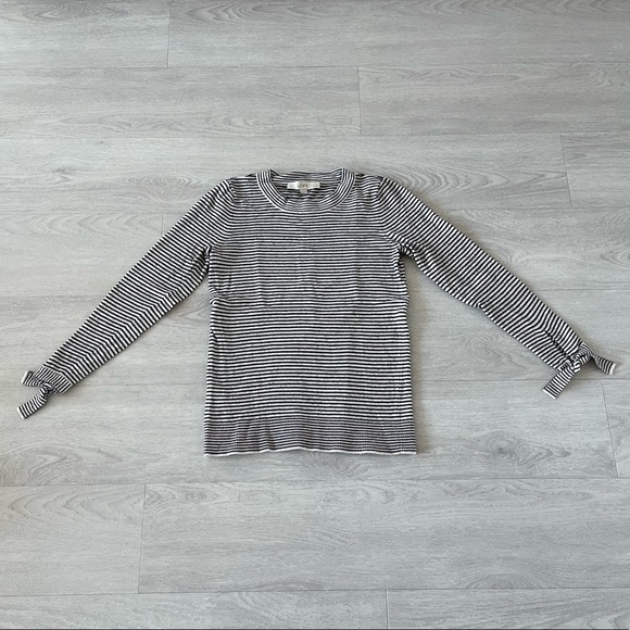 LOFT Sweater - Picture 1 of 6